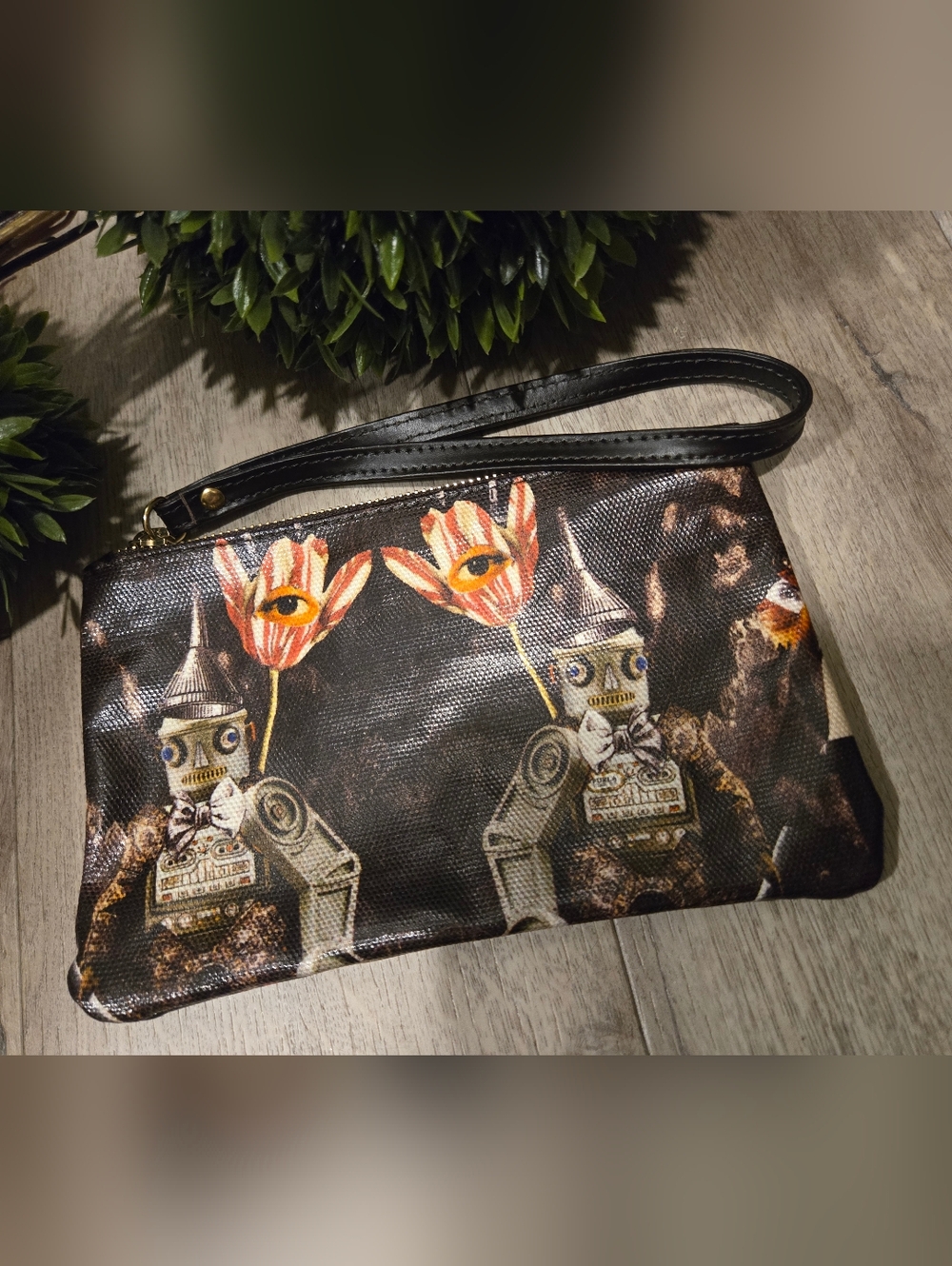 Furla RARE The OZ Wristlet